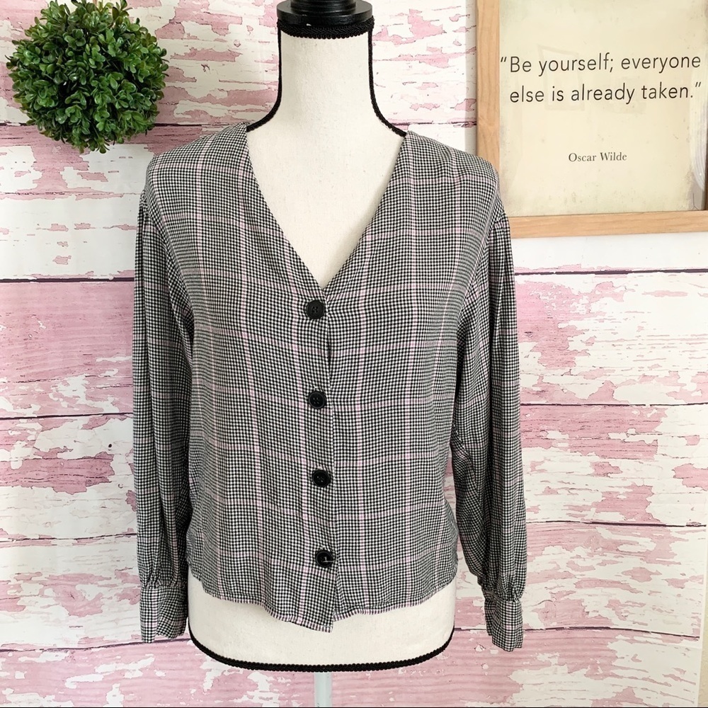 BERSHKA Women’s Plaid Button Down V-neck Shirt Size XS